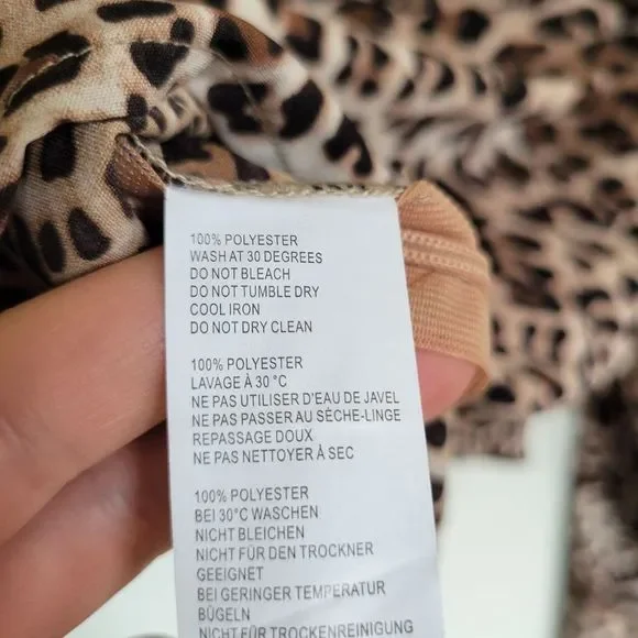 Nasty Gal Leopard Cropped Blouse - Picture 11 of 12